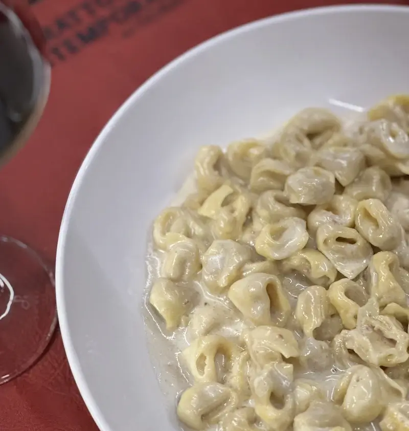 Tortellini alla panna della Trattoria Contemporanea del Dorando - Carpi